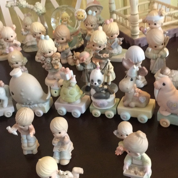Precious moments figurines. - Picture 6 of 8